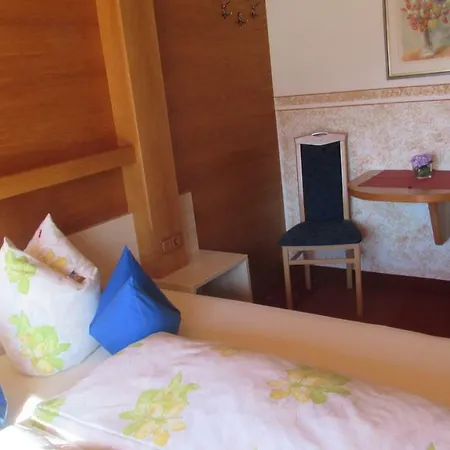Haus Rinner ホームステイ *